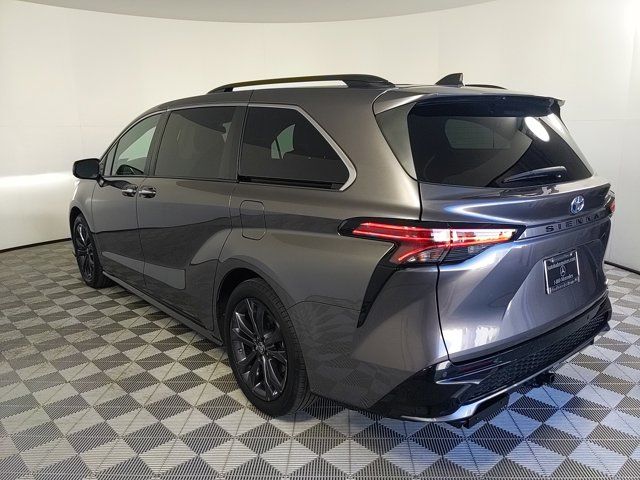 2022 Toyota Sienna XSE