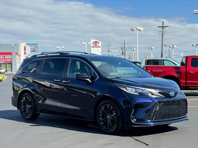 2022 Toyota Sienna XSE