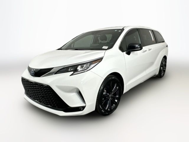 2022 Toyota Sienna XSE