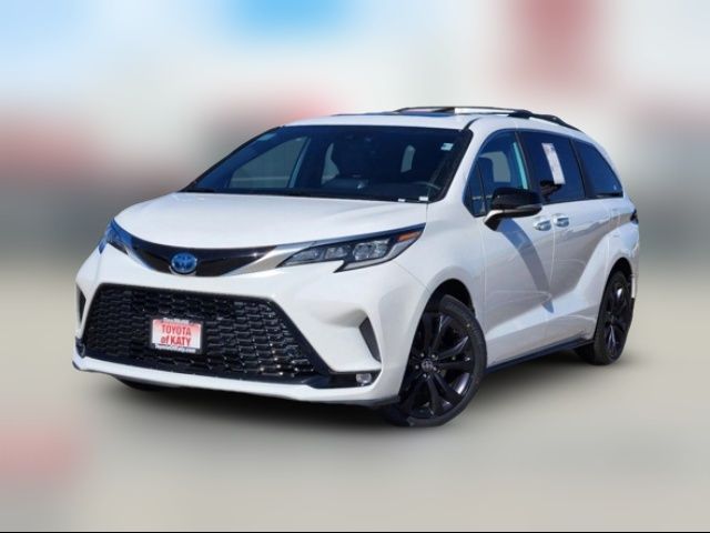 2022 Toyota Sienna XSE