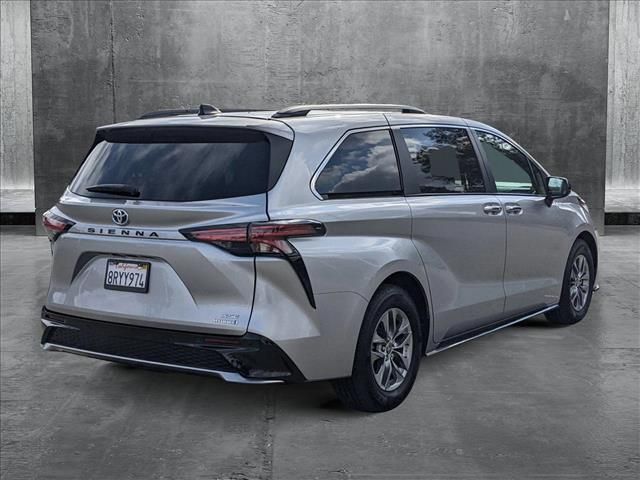 2022 Toyota Sienna XSE