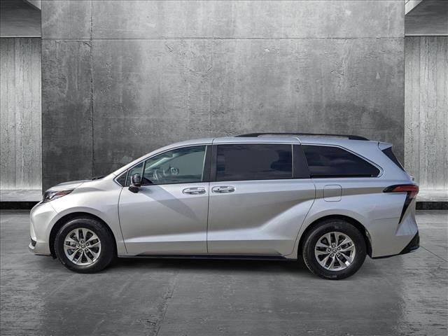 2022 Toyota Sienna XSE