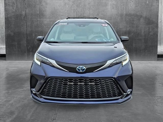 2022 Toyota Sienna XSE