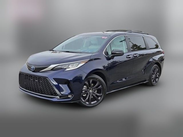 2022 Toyota Sienna XSE