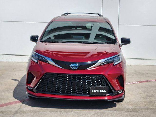 2022 Toyota Sienna XSE