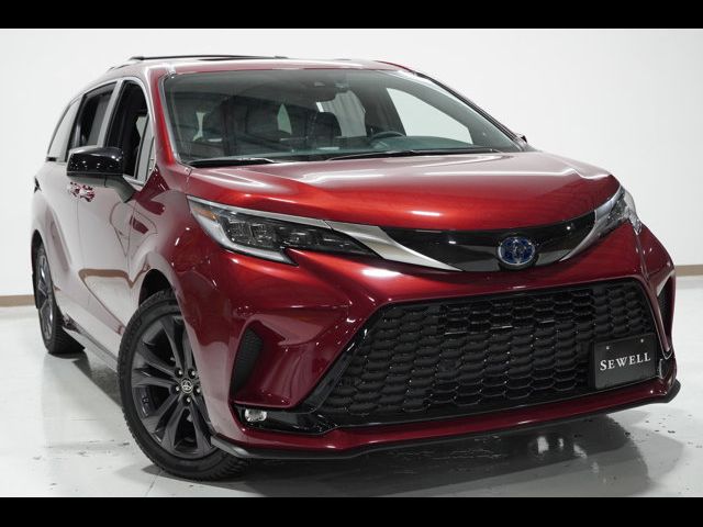 2022 Toyota Sienna XSE