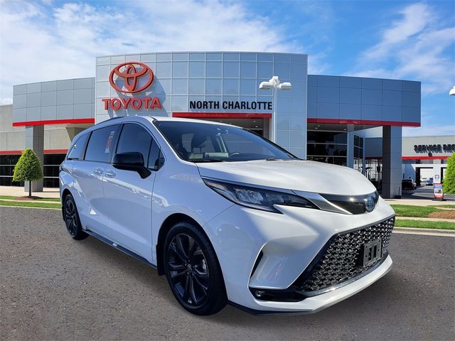 2022 Toyota Sienna XSE