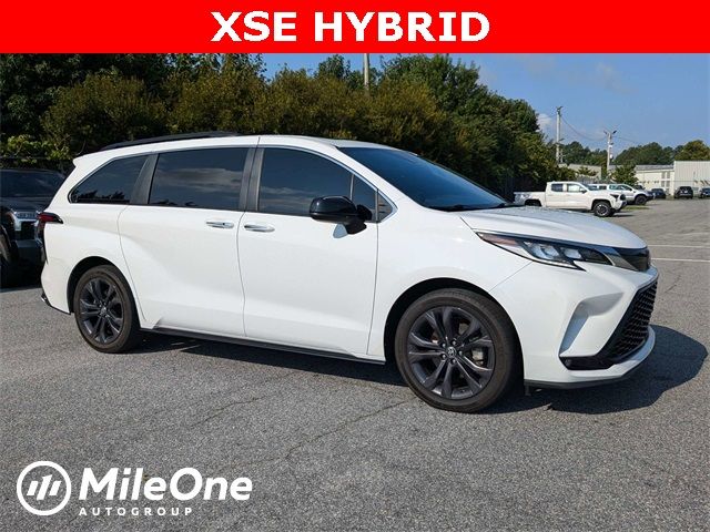 2022 Toyota Sienna XSE