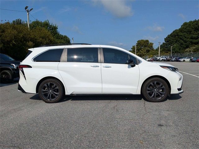 2022 Toyota Sienna XSE