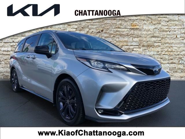 2022 Toyota Sienna XSE