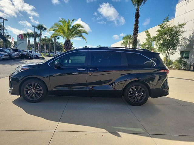 2022 Toyota Sienna XSE