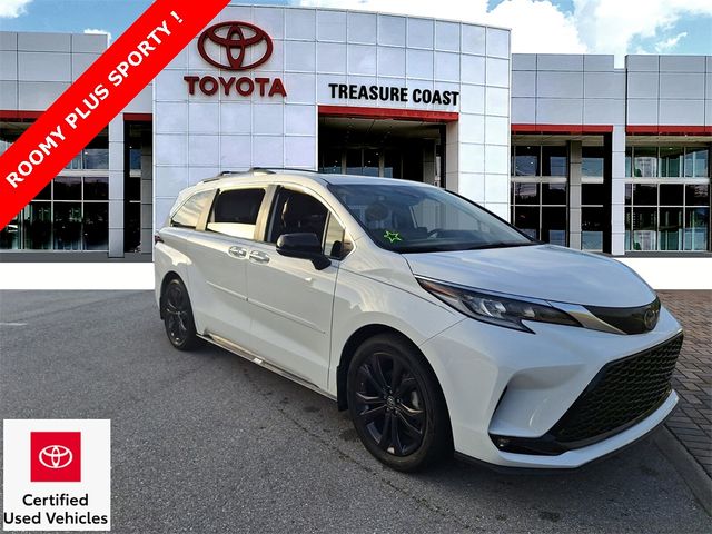 2022 Toyota Sienna XSE