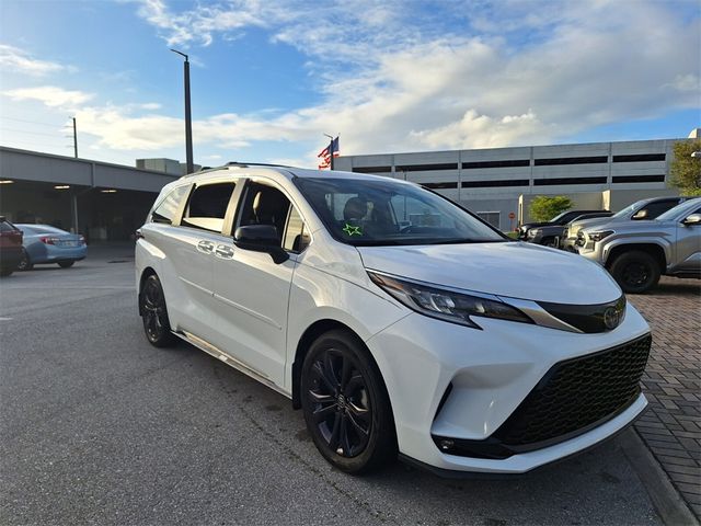 2022 Toyota Sienna XSE