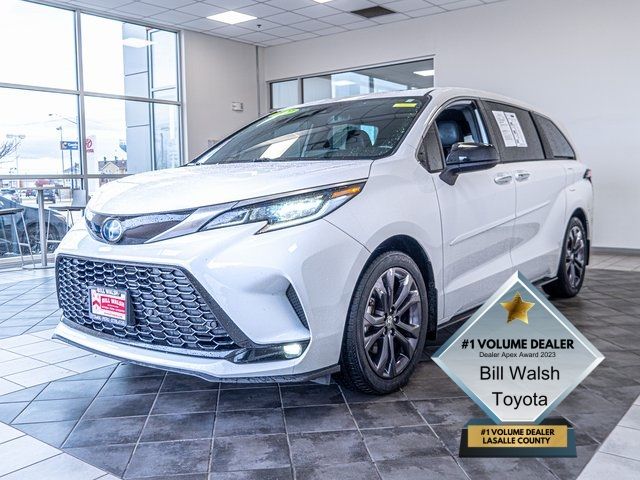 2022 Toyota Sienna XSE