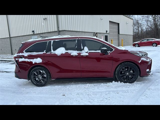 2022 Toyota Sienna XSE