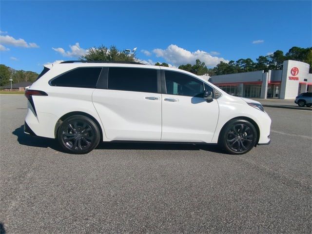 2022 Toyota Sienna XSE