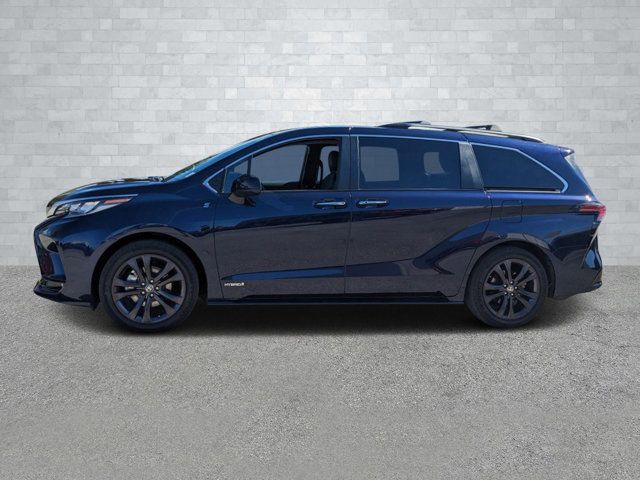 2022 Toyota Sienna XSE