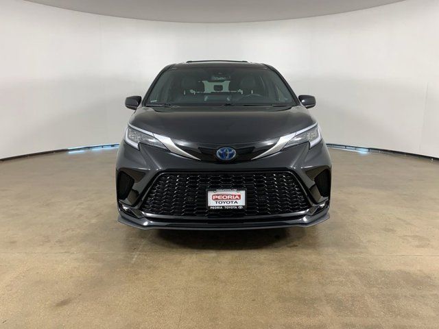 2022 Toyota Sienna XSE