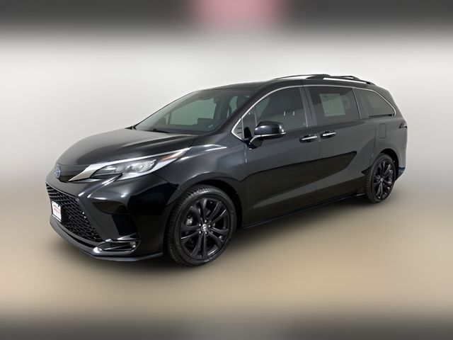2022 Toyota Sienna XSE