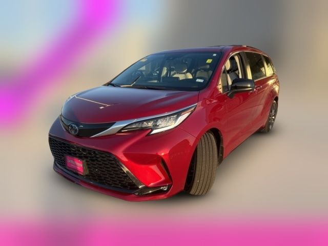 2022 Toyota Sienna XSE