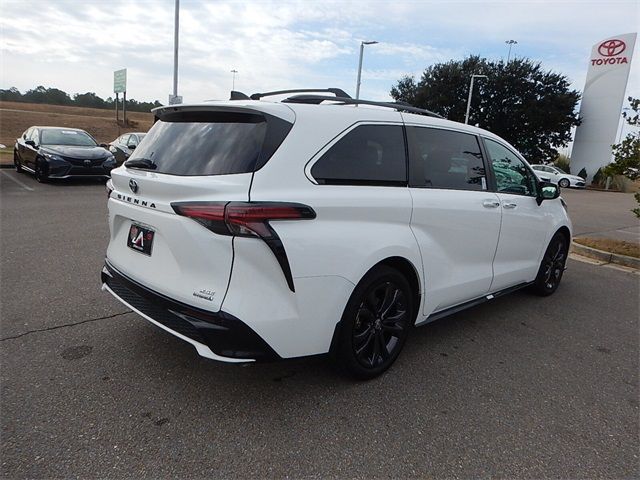 2022 Toyota Sienna XSE