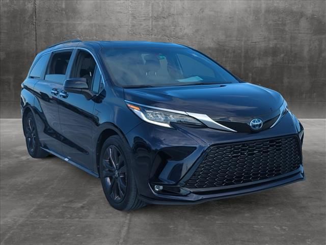 2022 Toyota Sienna XSE