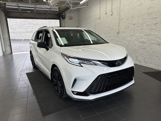 2022 Toyota Sienna XSE