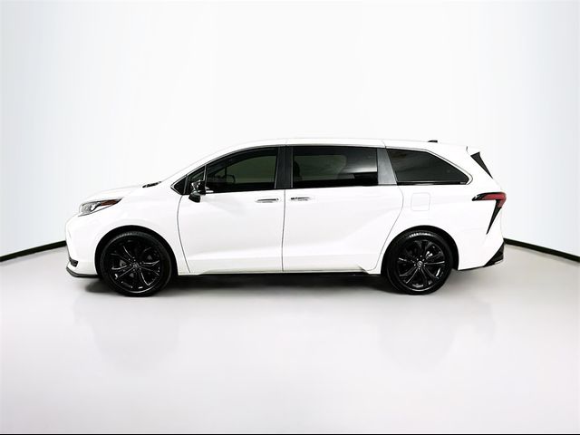 2022 Toyota Sienna XSE