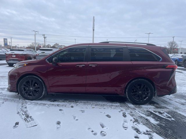 2022 Toyota Sienna XSE