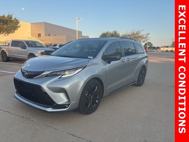 2022 Toyota Sienna XSE