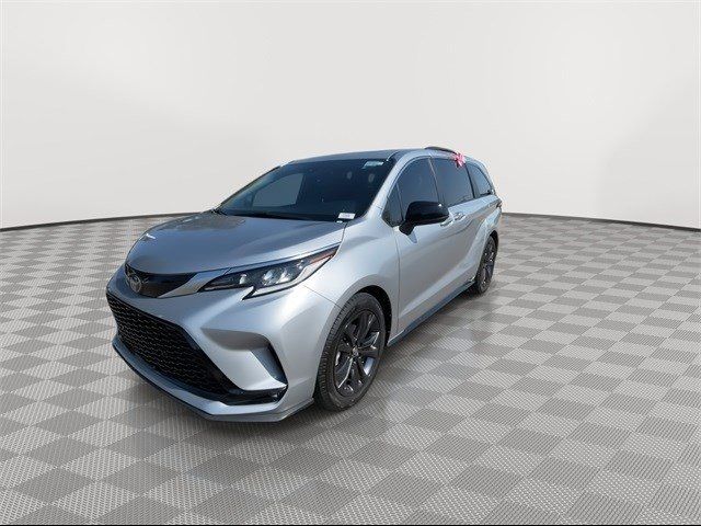 2022 Toyota Sienna XSE