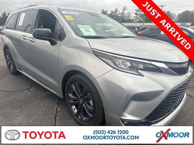 2022 Toyota Sienna XSE