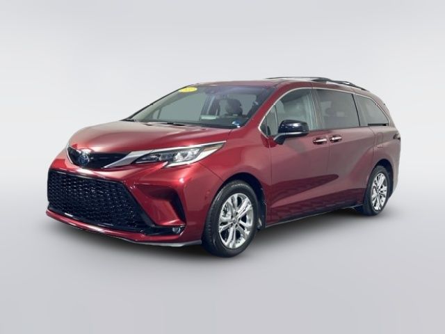 2022 Toyota Sienna XSE