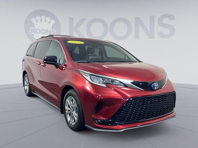 2022 Toyota Sienna XSE