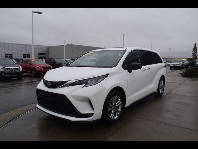 2022 Toyota Sienna XSE