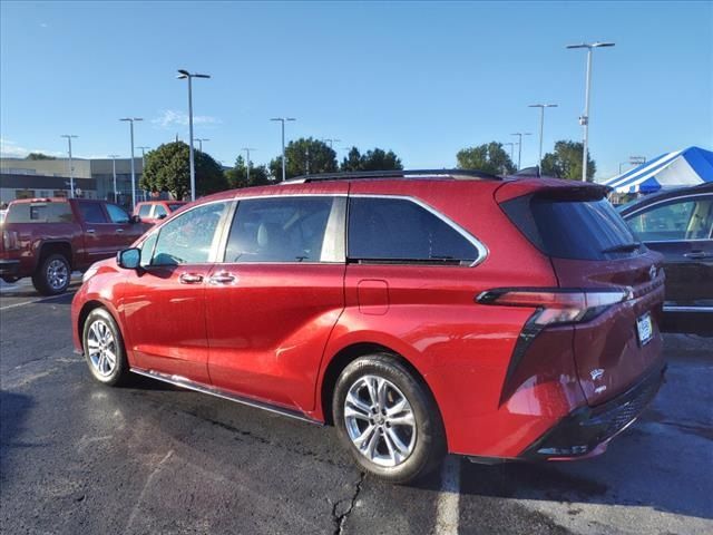 2022 Toyota Sienna XSE