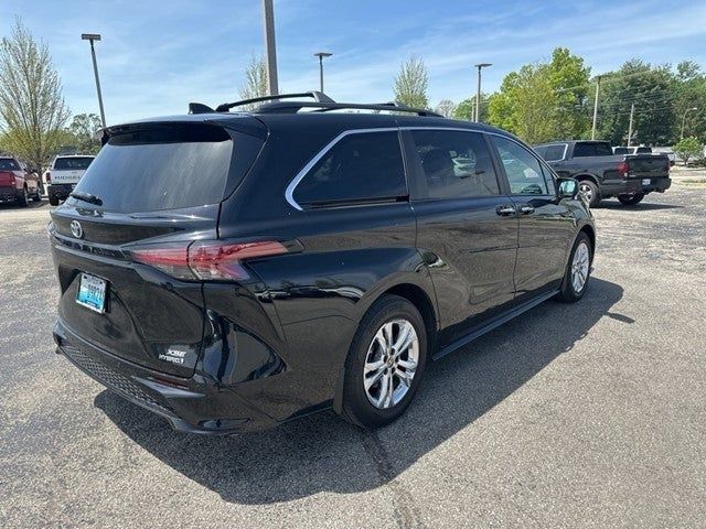 2022 Toyota Sienna XSE