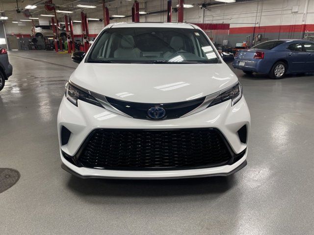 2022 Toyota Sienna XSE