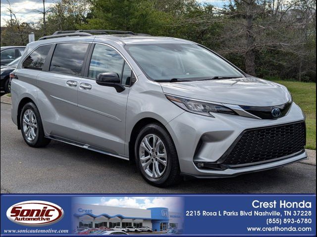 2022 Toyota Sienna XSE