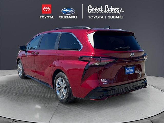 2022 Toyota Sienna XSE