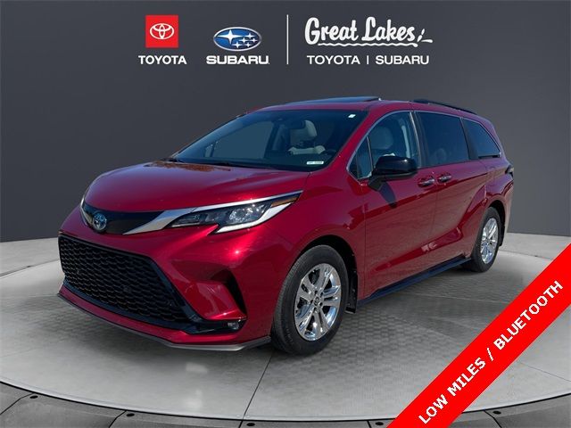 2022 Toyota Sienna XSE