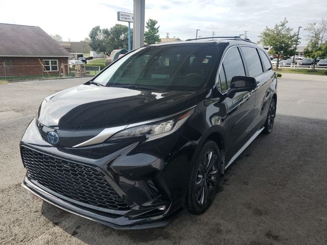 2022 Toyota Sienna XSE