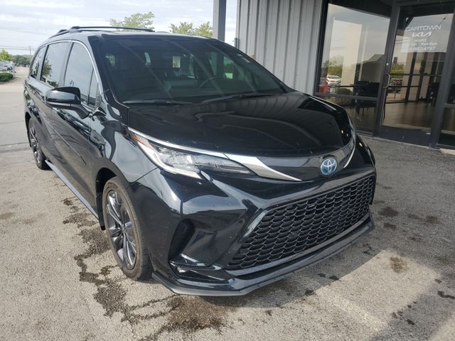 2022 Toyota Sienna XSE