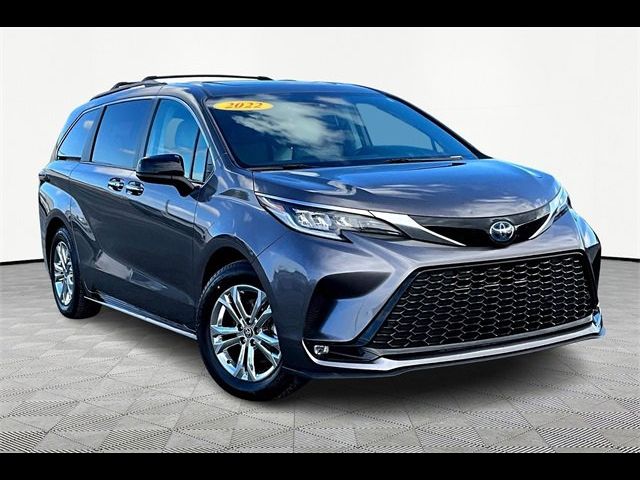 2022 Toyota Sienna XSE