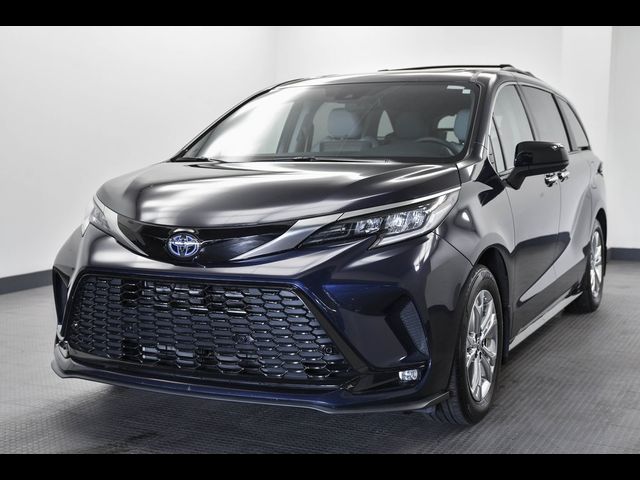 2022 Toyota Sienna XSE