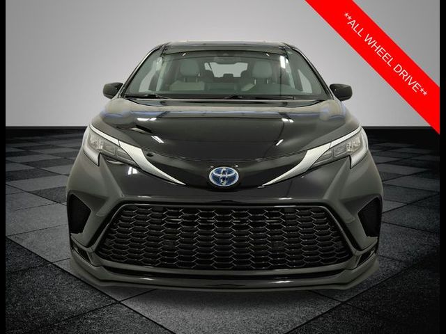 2022 Toyota Sienna XSE