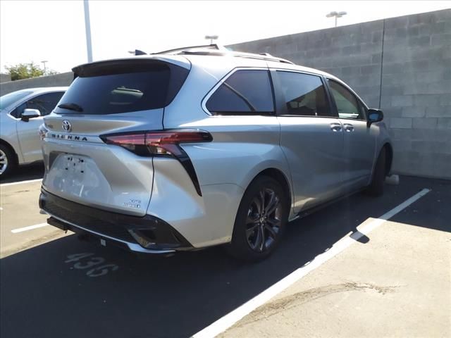 2022 Toyota Sienna XSE