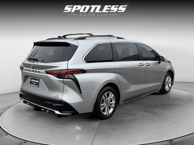 2022 Toyota Sienna XSE