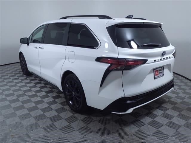 2022 Toyota Sienna XSE