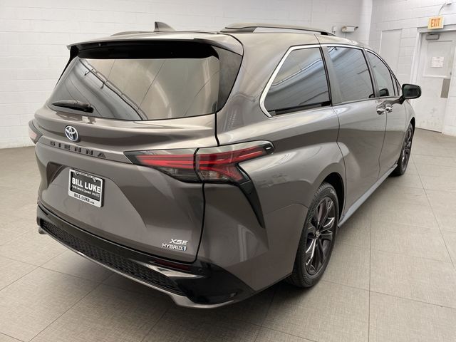 2022 Toyota Sienna XSE